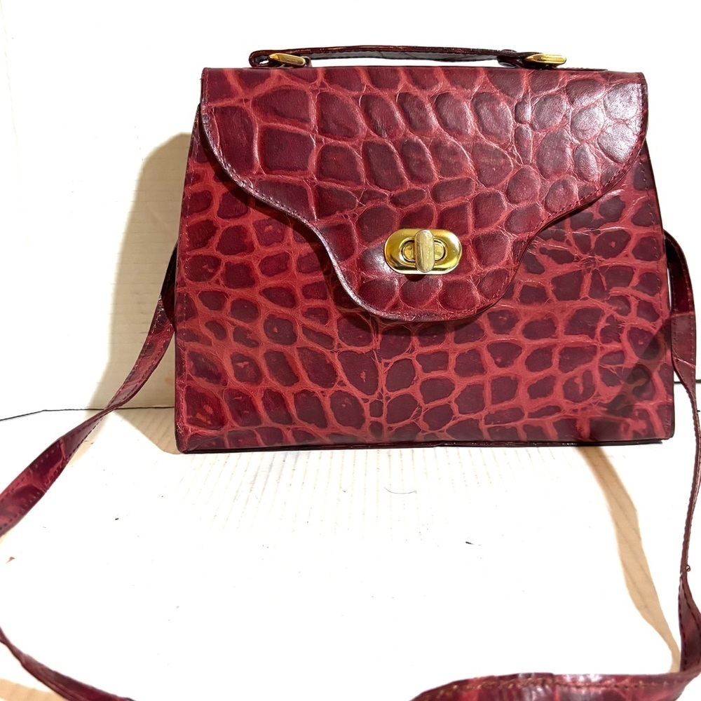 Vintage Elegant Red Crocodile Pattern leather Handbag